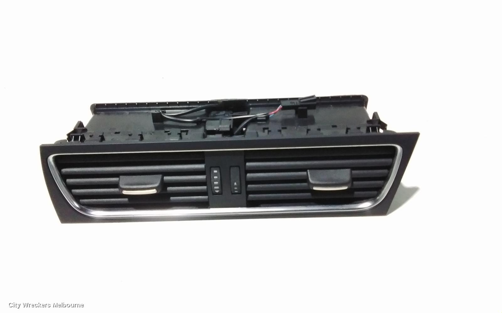 AUDI A5, 8T 10/2007 - 12/2011, DASH AIR VENT: 42674