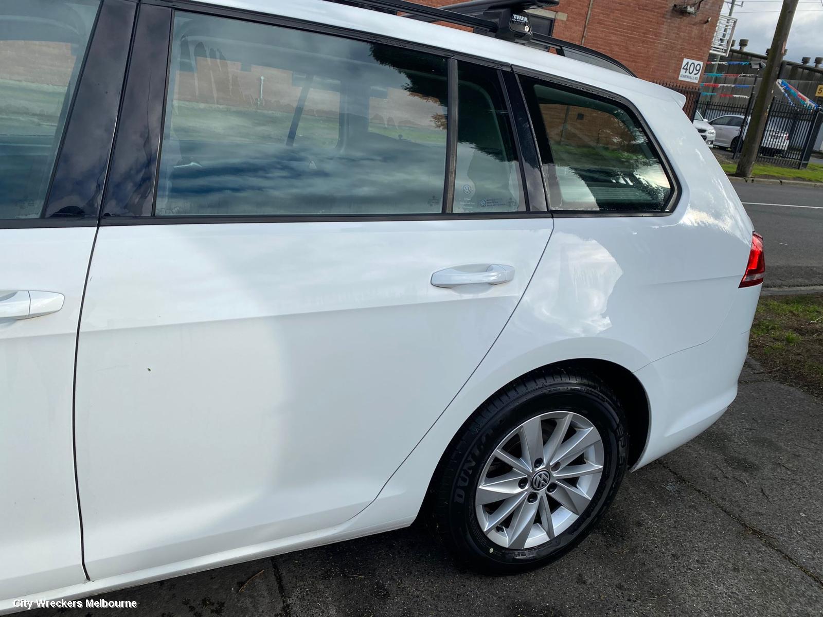 VOLKSWAGEN GOLF COMPLETE VEHICLE, GEN 7, WAGON, 08/2013 - 08/2020