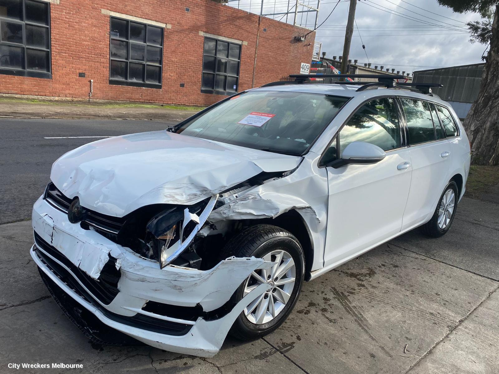 VOLKSWAGEN GOLF HIGH LEVEL STOPLIGHT, GEN 7, 11/2012 - 08/2020