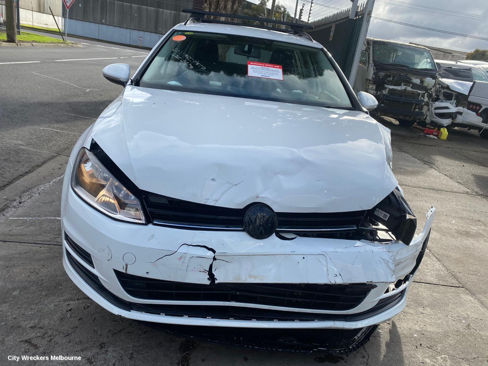 VOLKSWAGEN GOLF HIGH LEVEL STOPLIGHT, GEN 7, 11/2012 - 08/2020