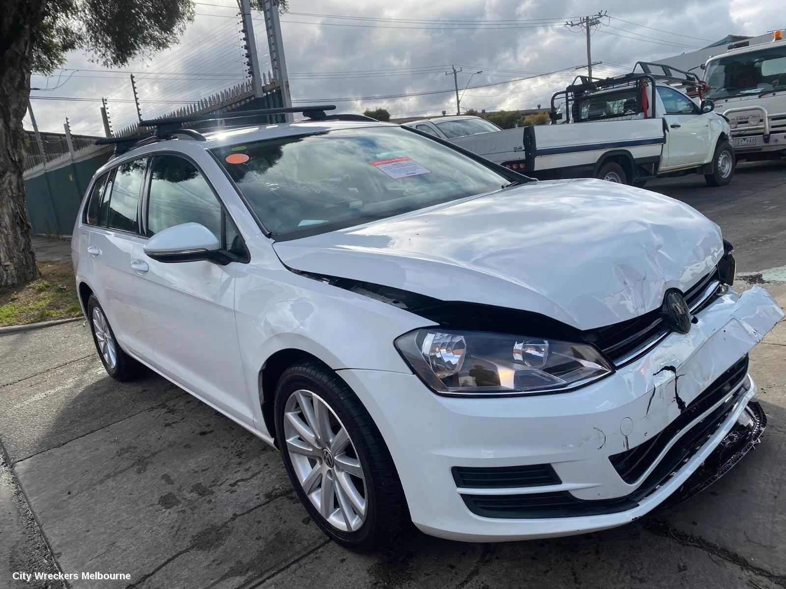 VOLKSWAGEN GOLF HIGH LEVEL STOPLIGHT, GEN 7, 11/2012 - 08/2020