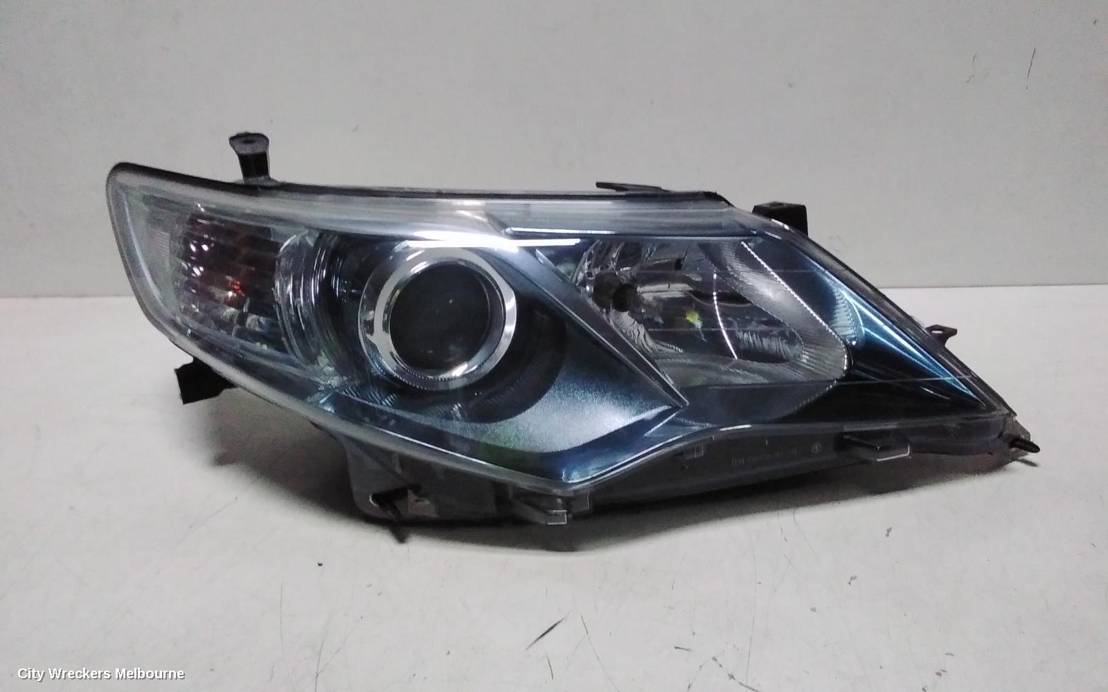 TOYOTA CAMRY RIGHT HEADLAMP, AVV50, HYBRID, BLACK TYPE, 12/2011 - 03/2015