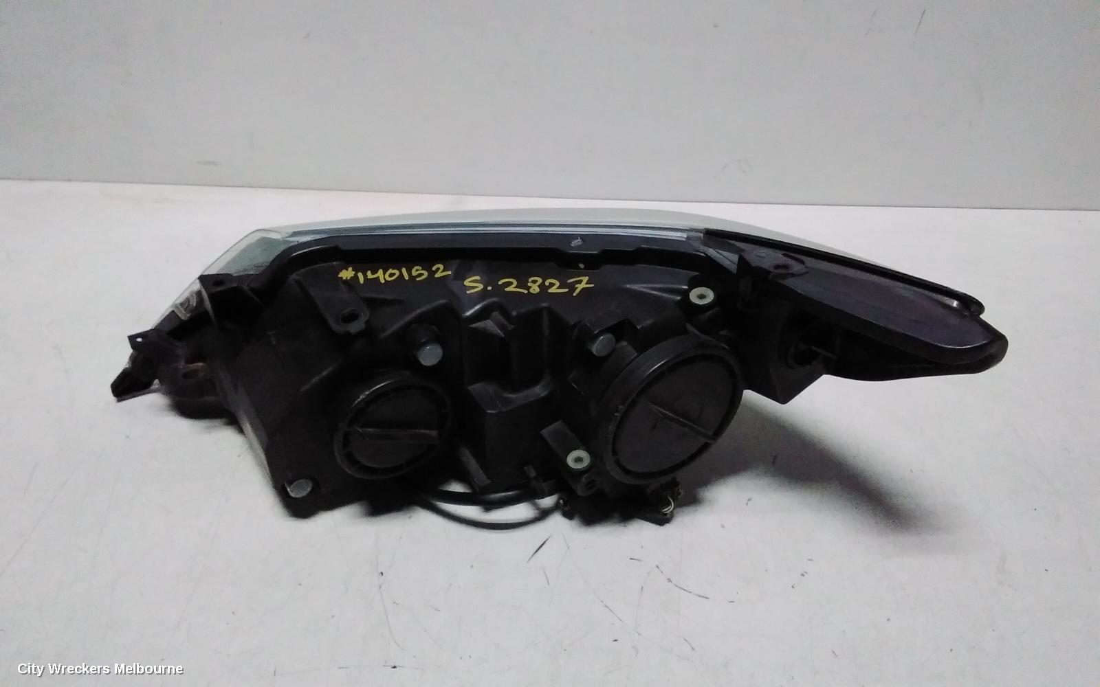 TOYOTA CAMRY RIGHT HEADLAMP, AVV50, HYBRID, BLACK TYPE, 12/2011 - 03/2015