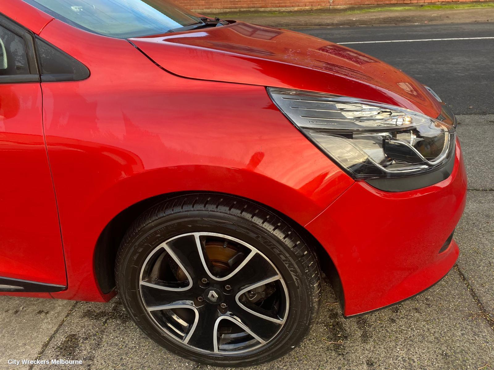 RENAULT CLIO LEFT FRONT DOOR, X98, 09/2013 - 10/2019