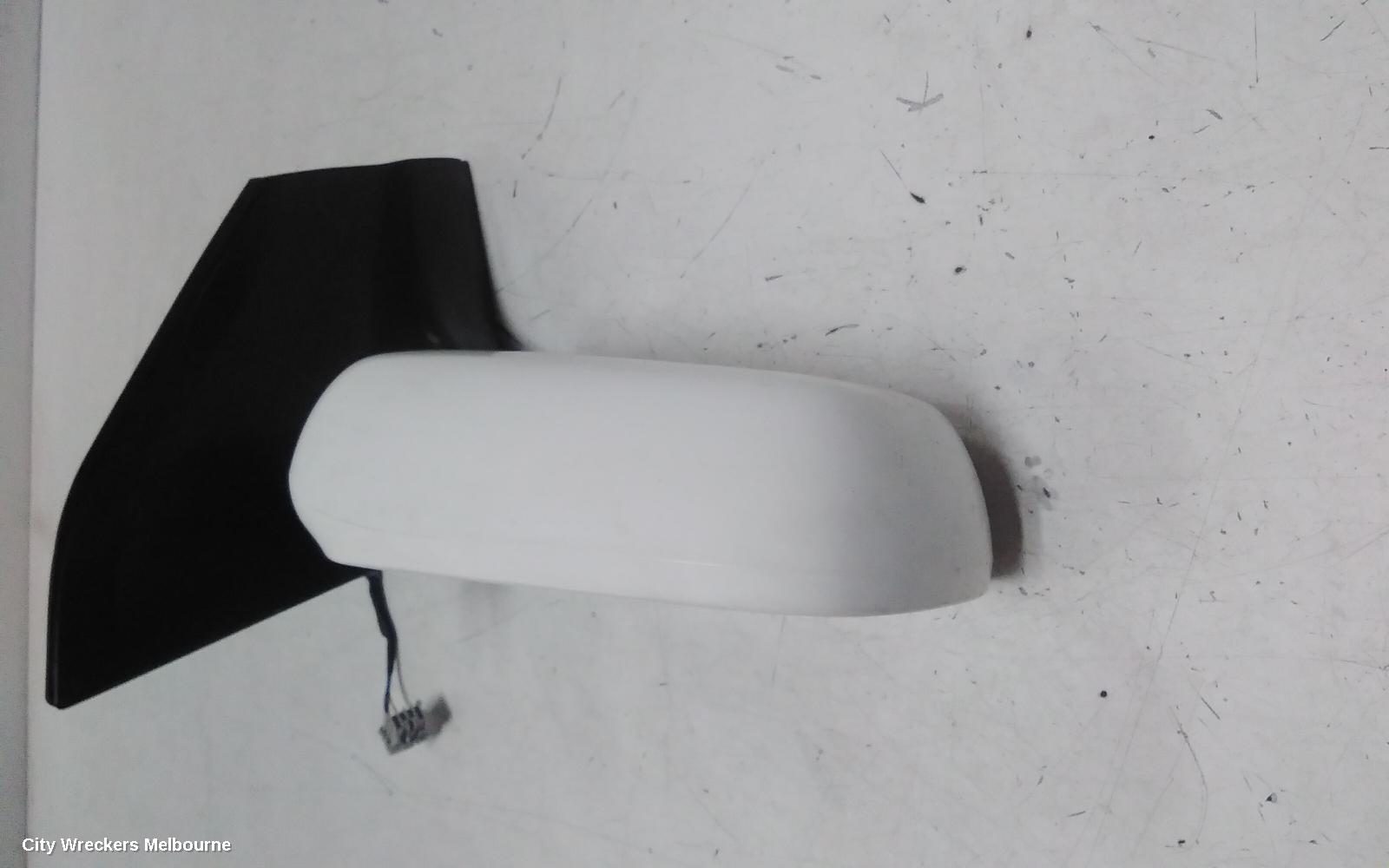 HONDA CIVIC RIGHT DOOR MIRROR, 7TH GEN, HATCH, 3 WIRE TYPE, 11/2000 - 12/2005