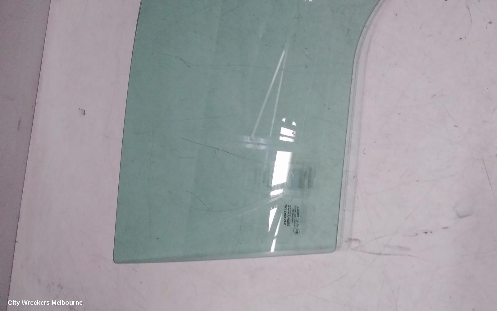 HONDA CIVIC RIGHT FRONT DOOR WINDOW, 7TH GEN, HATCH, 11/2000 - 12/2005