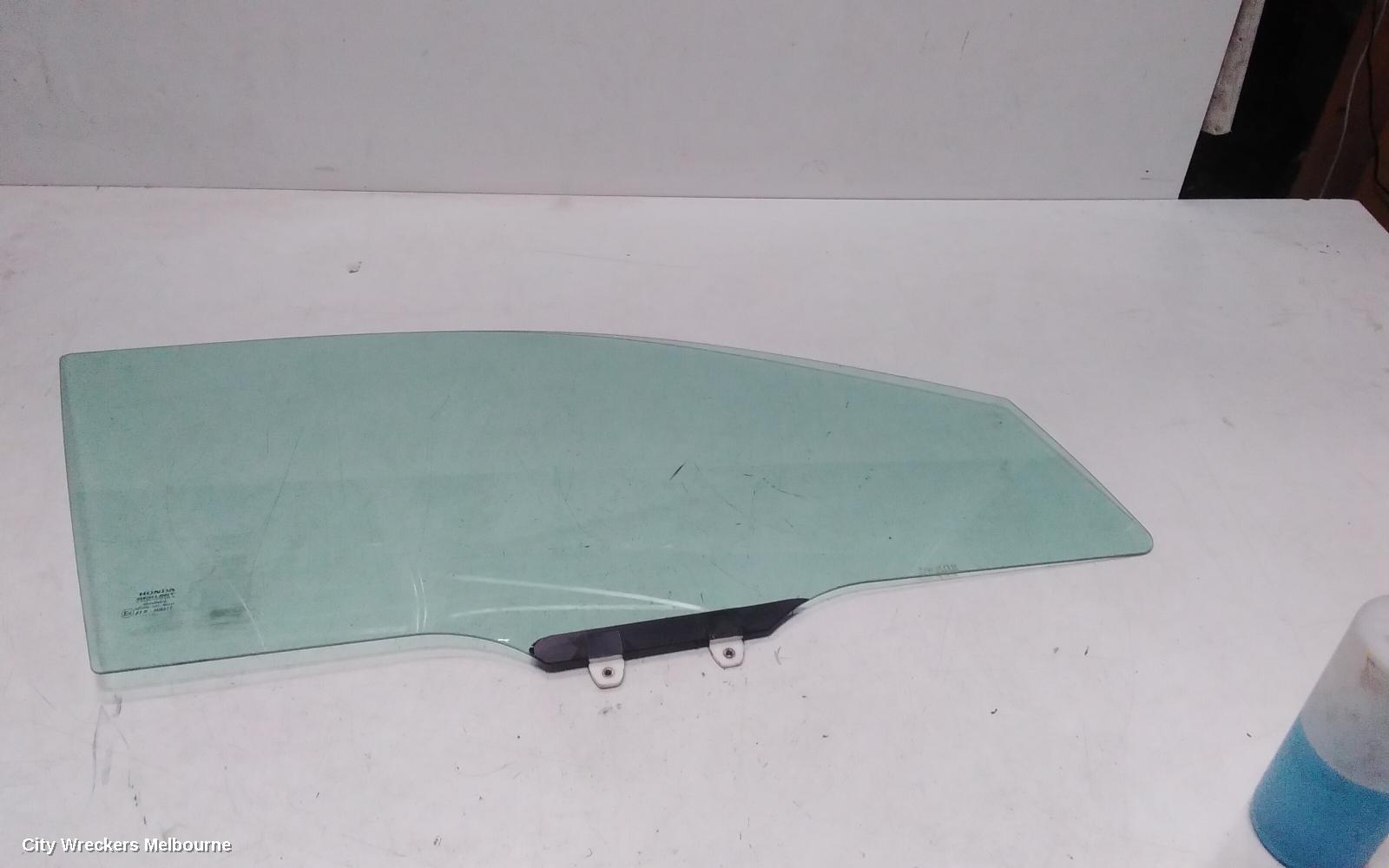 HONDA CIVIC RIGHT FRONT DOOR WINDOW, 7TH GEN, HATCH, 11/2000 - 12/2005