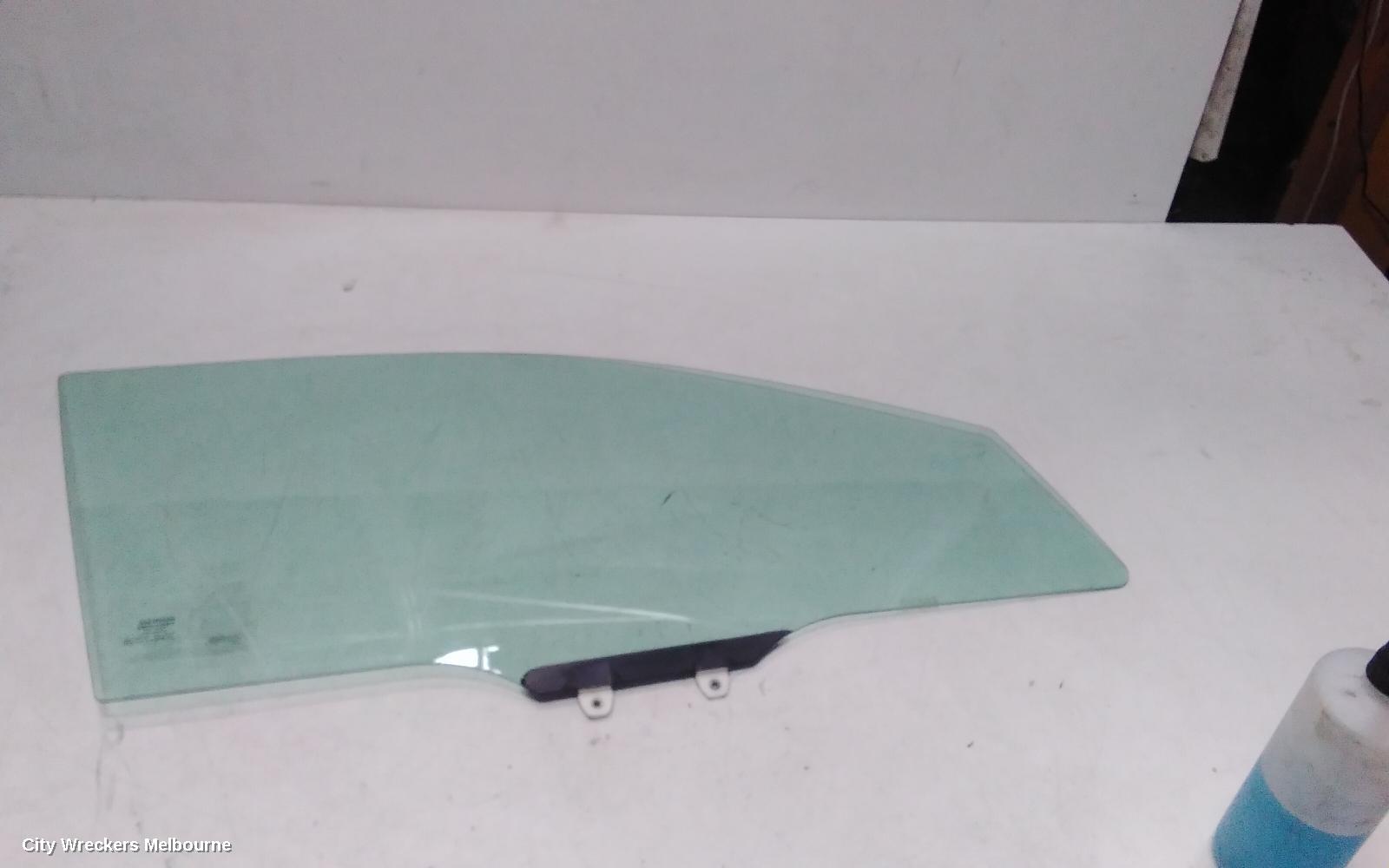 HONDA CIVIC RIGHT FRONT DOOR WINDOW, 7TH GEN, HATCH, 11/2000 - 12/2005