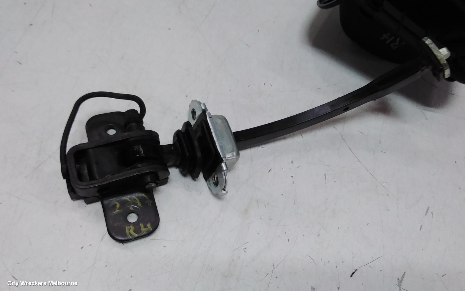HYUNDAI STARIA BOOTLID/TGATE HINGE, US4, BARN DOOR HINGE (RH SIDE), LOWER, 04/2021 ONWARDS
