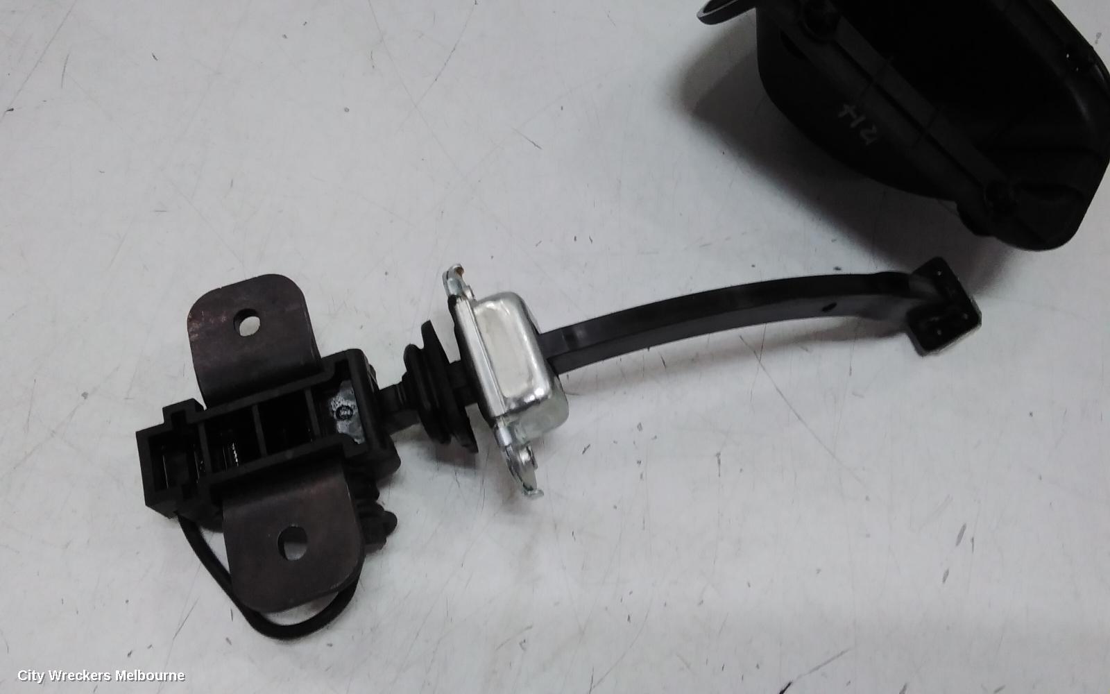 HYUNDAI STARIA BOOTLID/TGATE HINGE, US4, BARN DOOR HINGE (RH SIDE), LOWER, 04/2021 ONWARDS