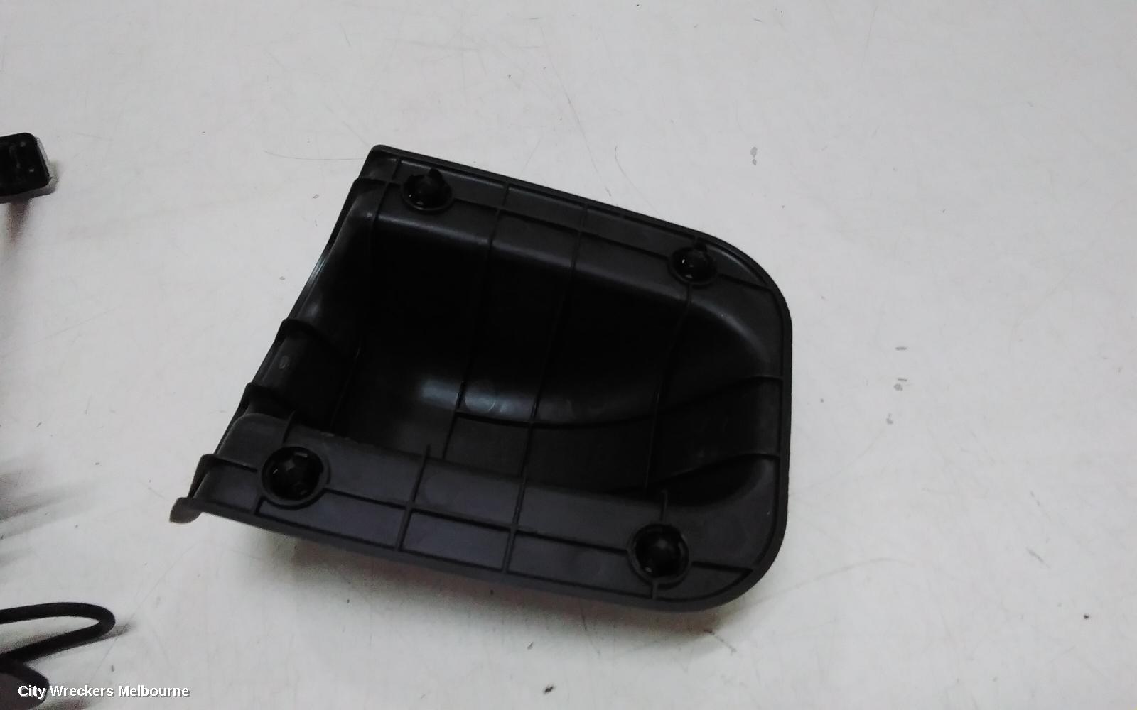 HYUNDAI STARIA BOOTLID/TGATE HINGE, US4, BARN DOOR HINGE (RH SIDE), LOWER, 04/2021 ONWARDS