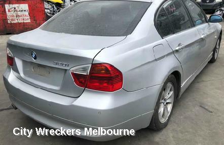 BMW 3 SERIES LEFT TAILLIGHT, E90, SEDAN, NON LED TYPE, 03/2005 - 10/2008
