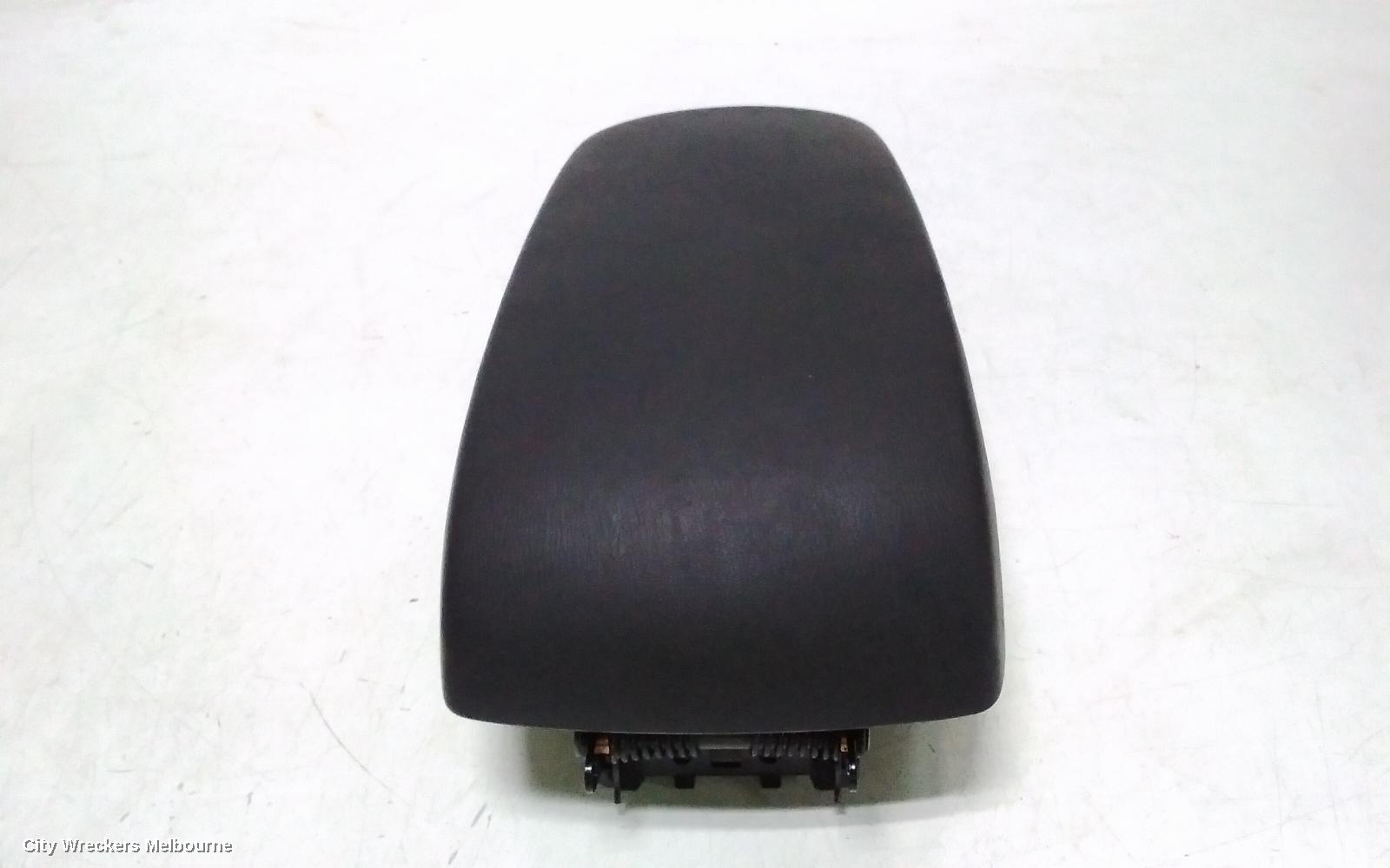 MAZDA CX5 CONSOLE, CONSOLE LID ONLY, LEATHER, KE, 02/2012 - 12/2014