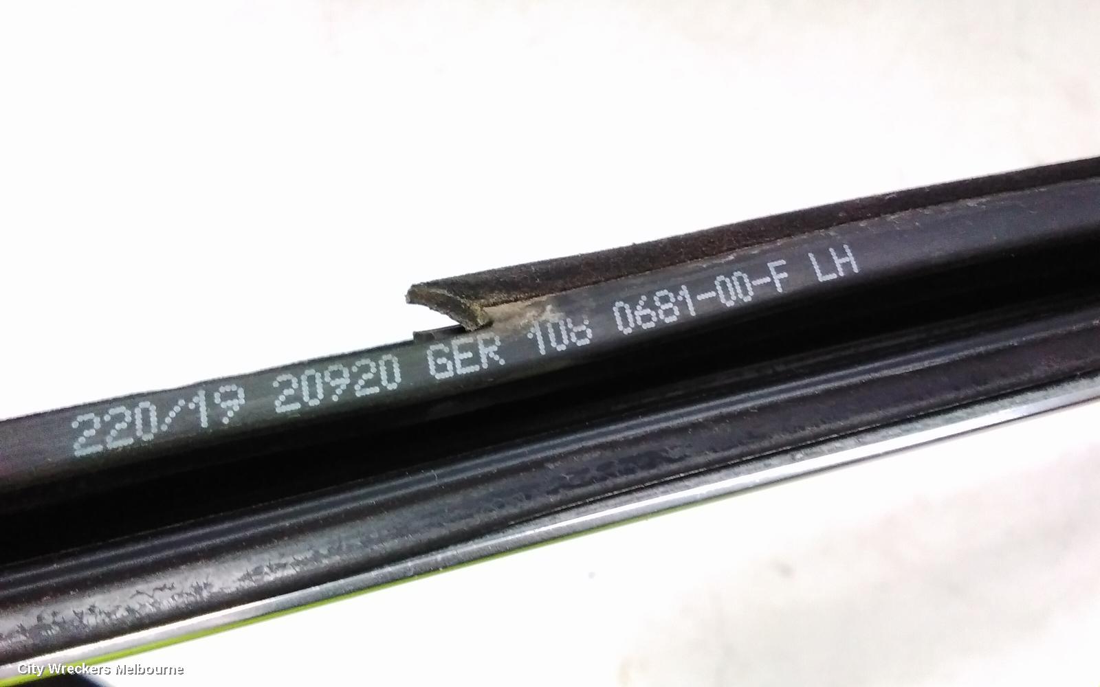TESLA MODEL 3 DOOR MOULD, LHF CHROOM MOULD: 125062, 1ST GEN, 06/2019 ONWARDS