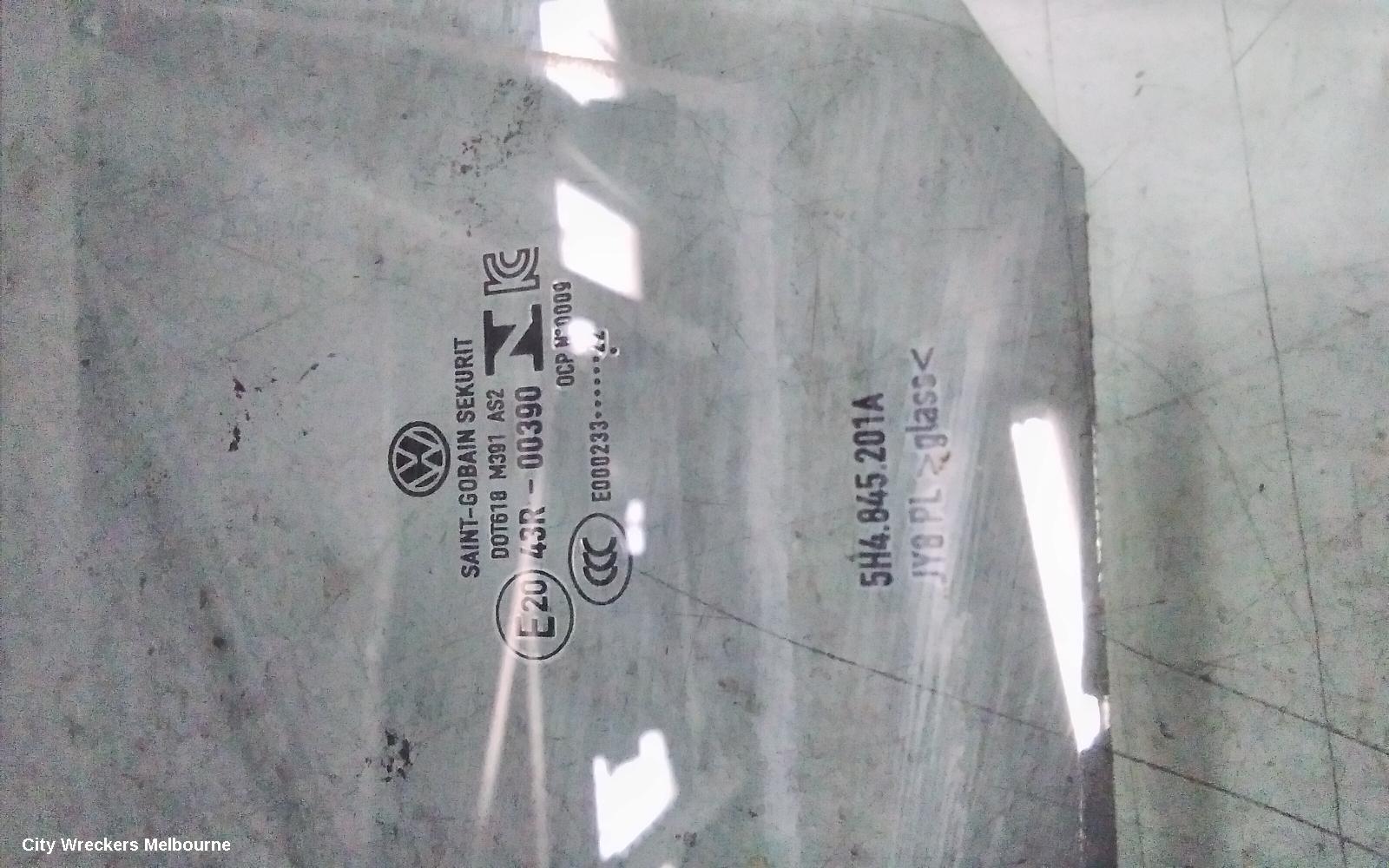 VOLKSWAGEN GOLF LEFT FRONT DOOR WINDOW, GEN 8, 09/2020 ONWARDS