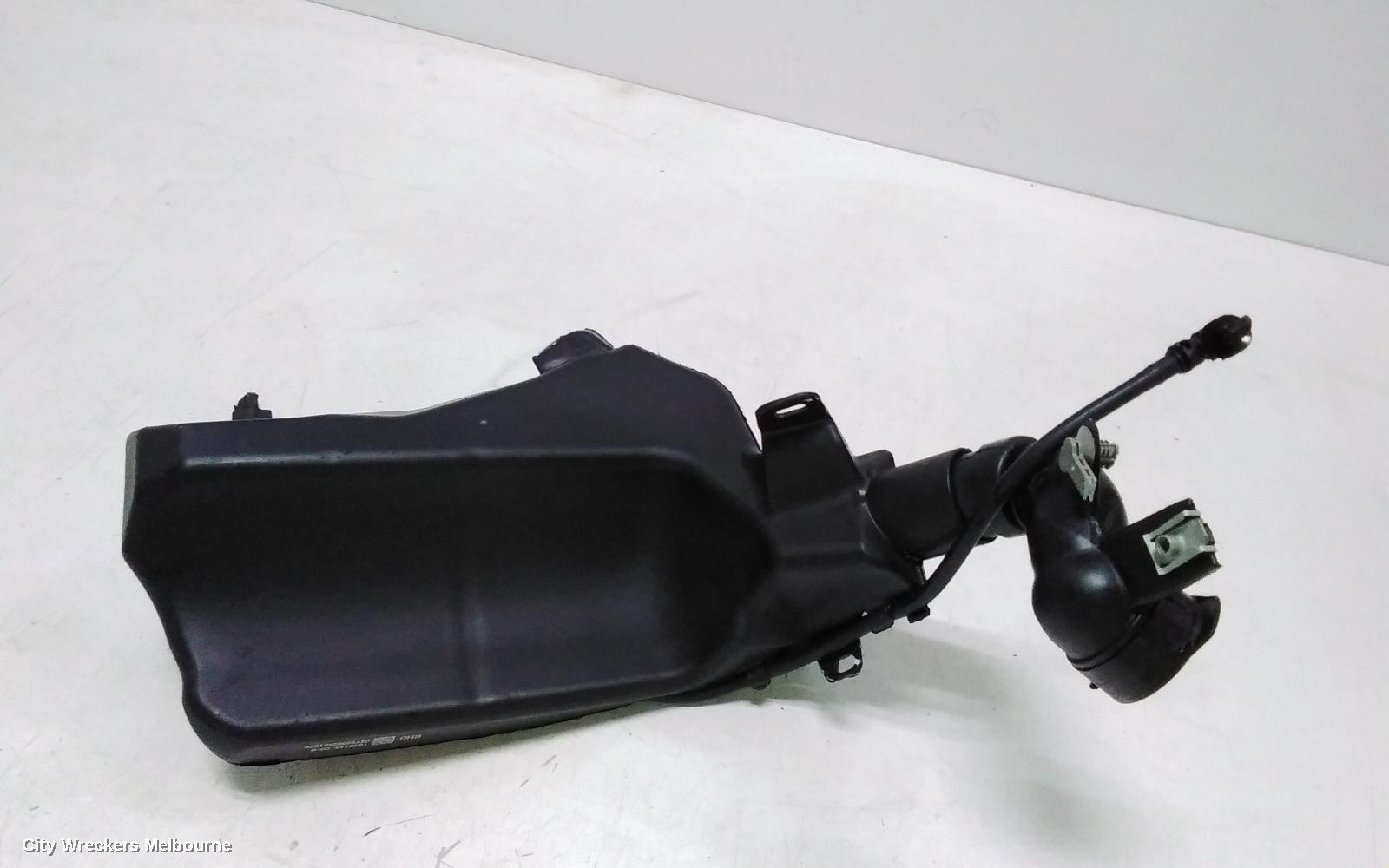 TESLA MODEL 3 WASHER BOTTLE, 1ST GEN, 06/2019 ONWARDS