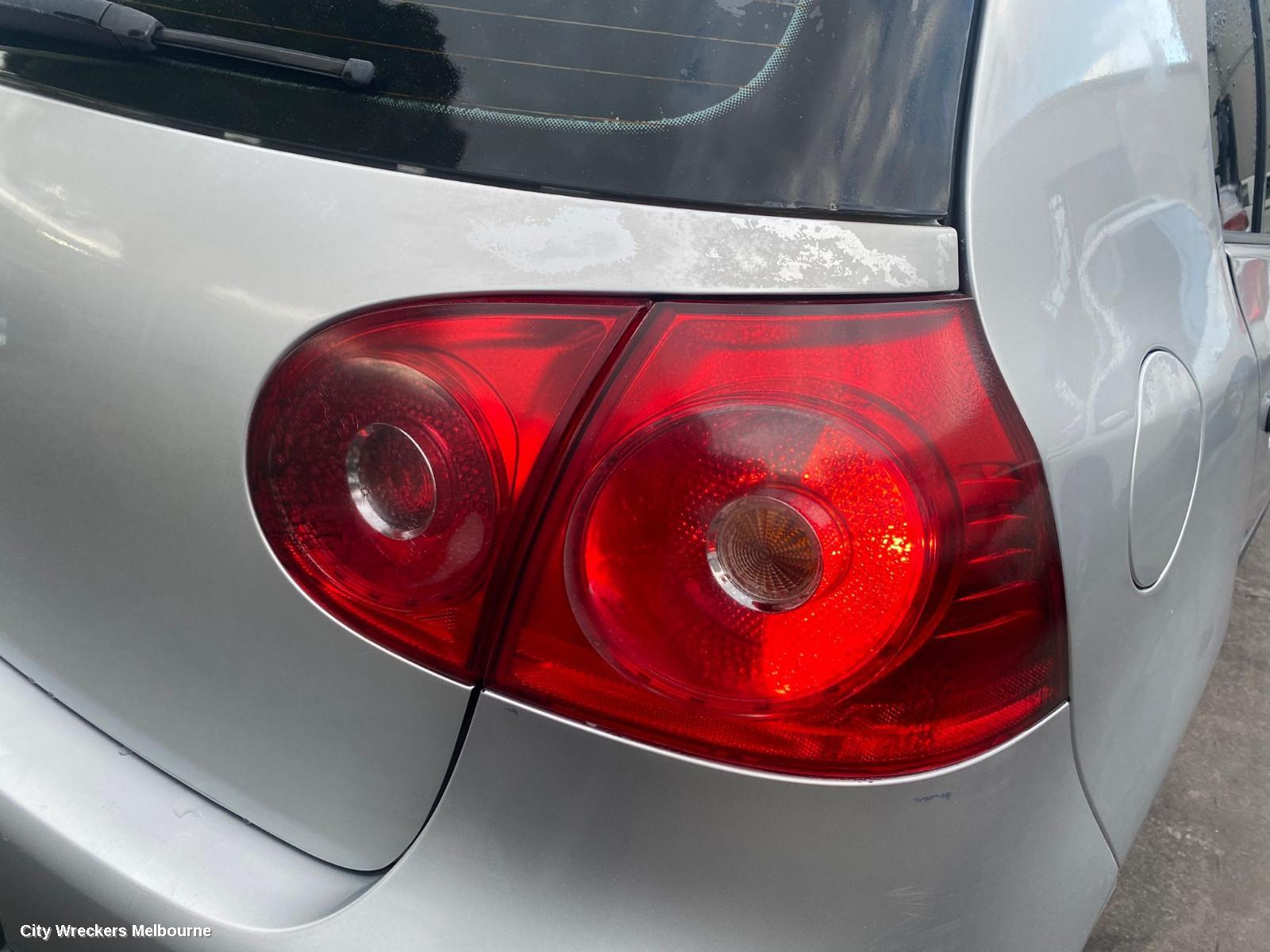 VOLKSWAGEN GOLF LEFT REAR 1/4 DOOR GLASS, GEN 5, 06/2004 - 02/2009
