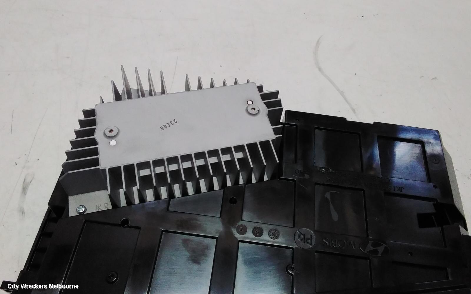 GENESIS GV70 INSTRUMENT CLUSTER, JK, 03/2021 ONWARDS