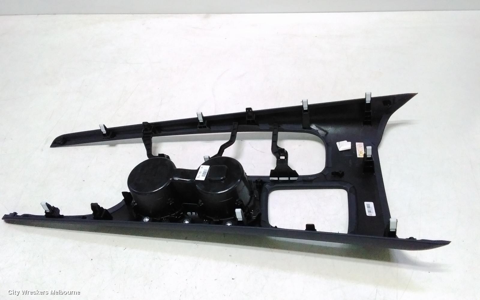 GENESIS GV70, JK, 03/2021 ONWARDS, CUPHOLDER / SURROUND: 125270