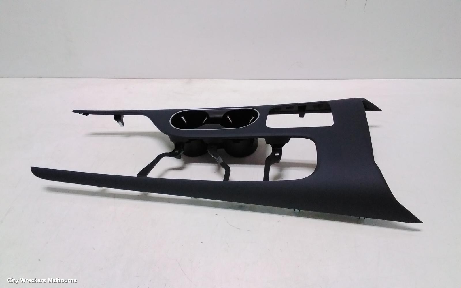 GENESIS GV70, JK, 03/2021 ONWARDS, CUPHOLDER / SURROUND: 125270