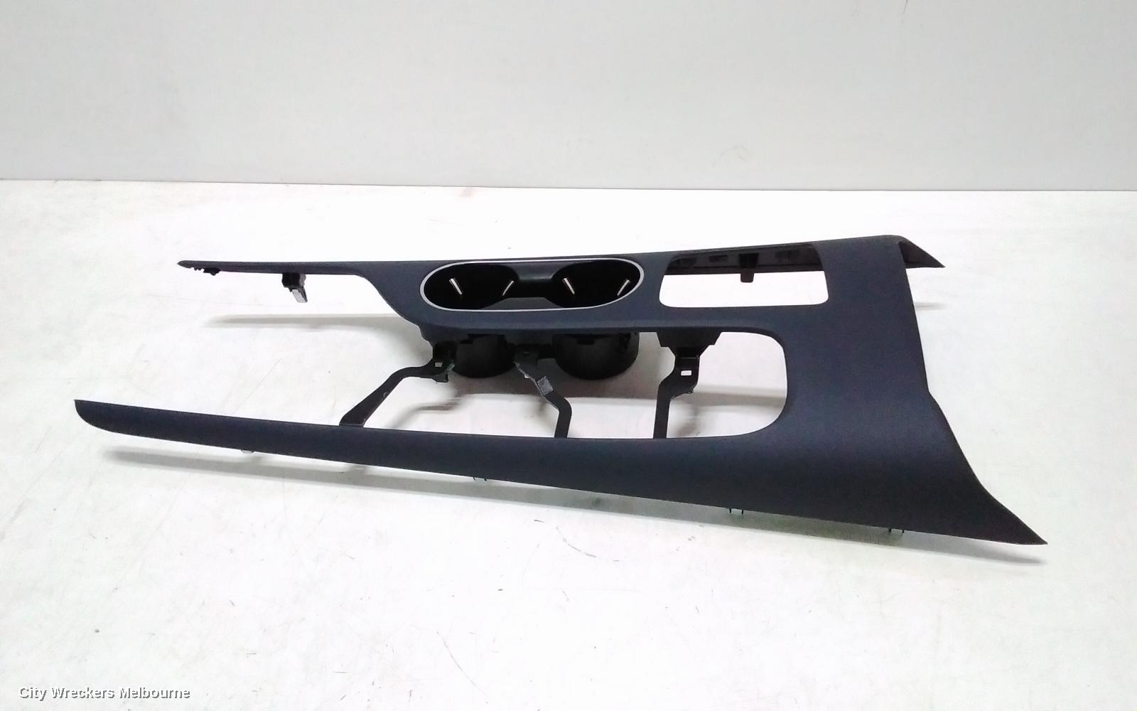 GENESIS GV70, JK, 03/2021 ONWARDS, CUPHOLDER / SURROUND: 125270