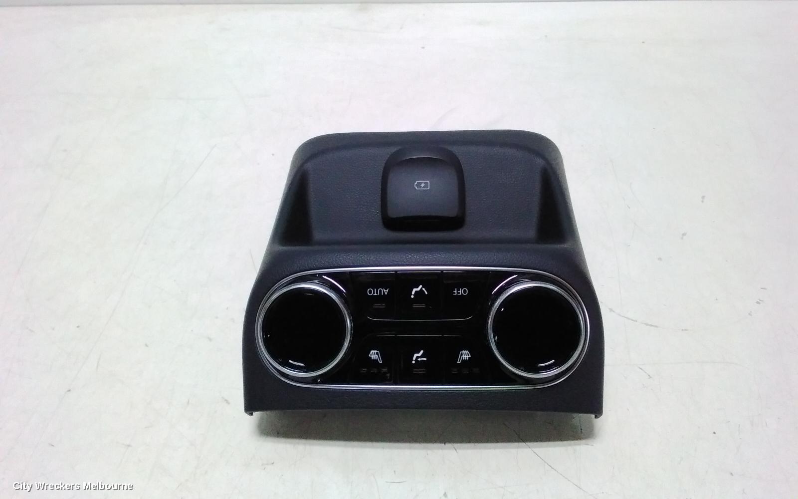 GENESIS GV70 HEATER/AC CONTROLS, JK, 03/2021 ONWARDS