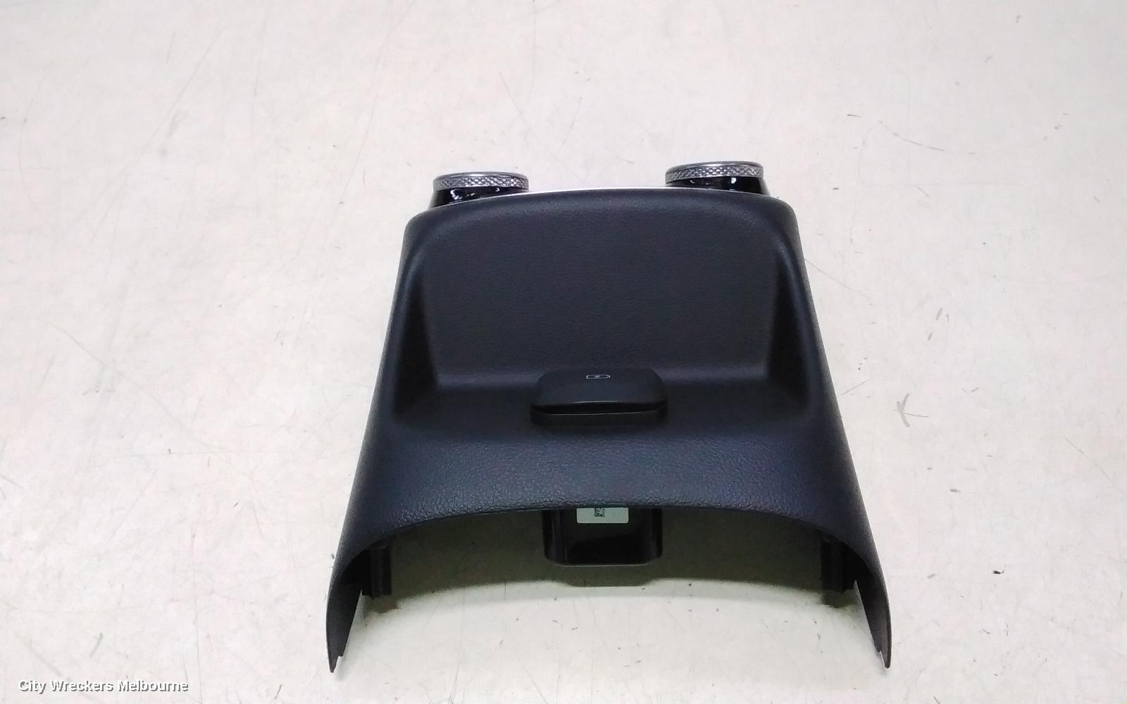 GENESIS GV70 HEATER/AC CONTROLS, JK, 03/2021 ONWARDS