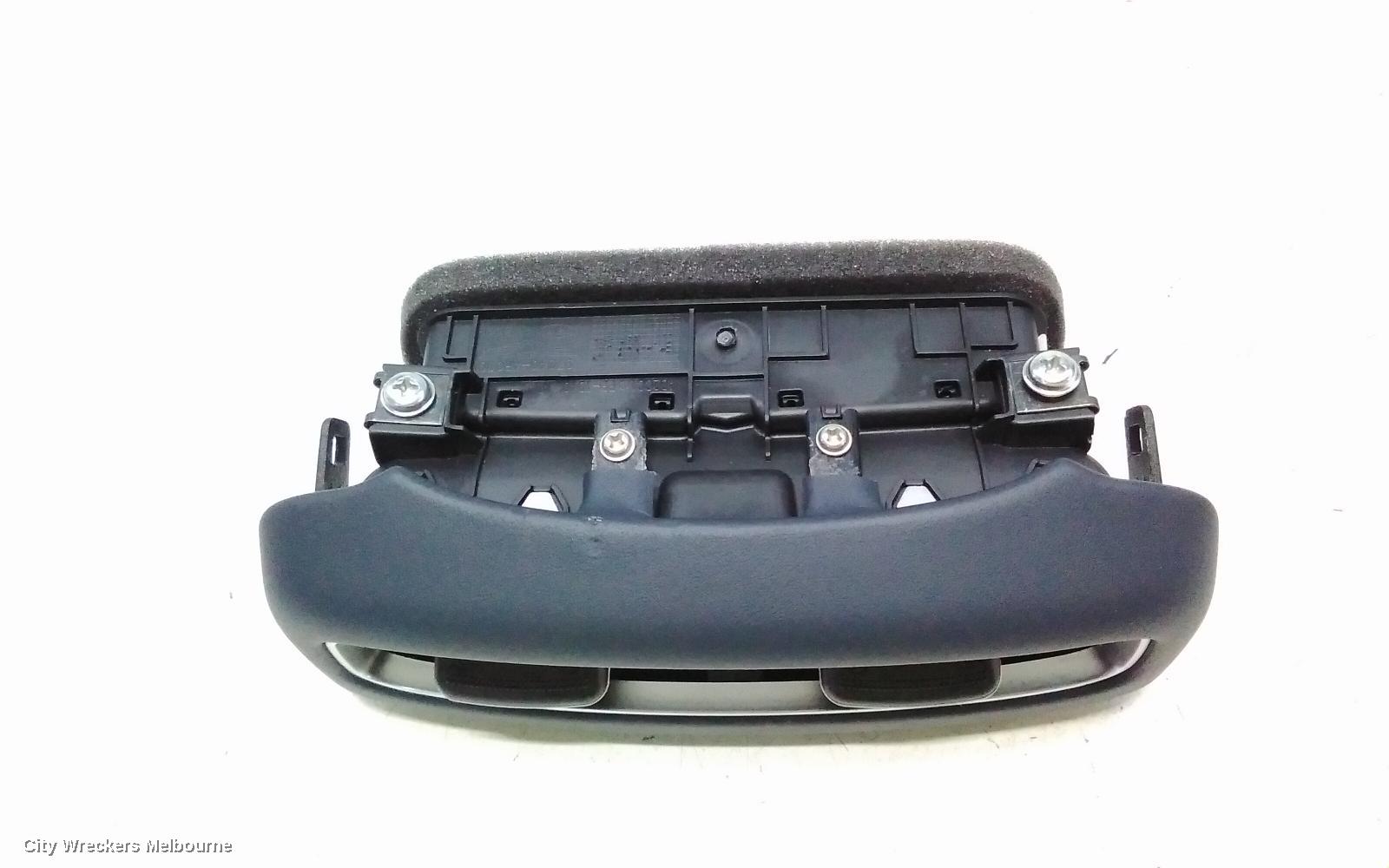 GENESIS GV70, JK, 03/2021 ONWARDS, BACK CONSOL AIRVENT: 125272