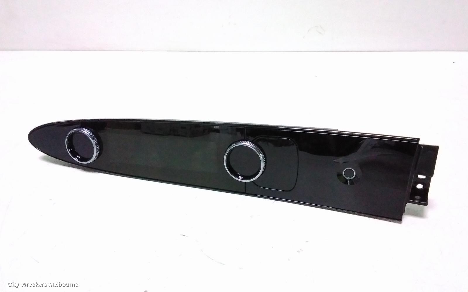 GENESIS GV70 HEATER/AC CONTROLS, JK, 03/2021 ONWARDS