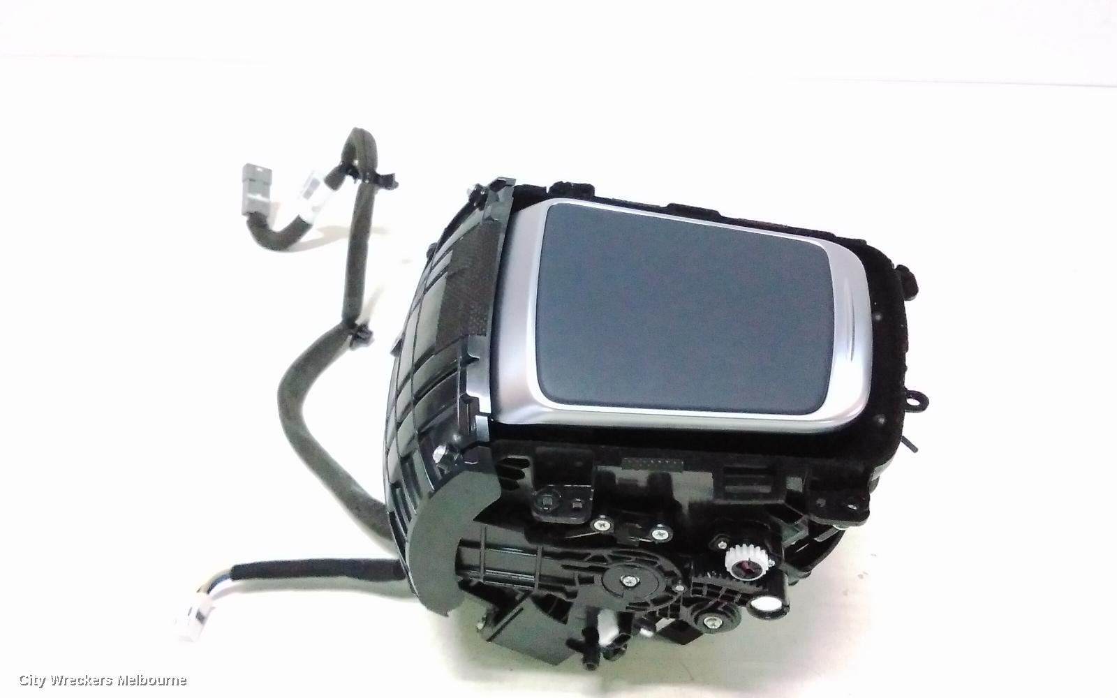 GENESIS GV70, JK, 03/2021 ONWARDS, WIRELESS CHARGER : 125294