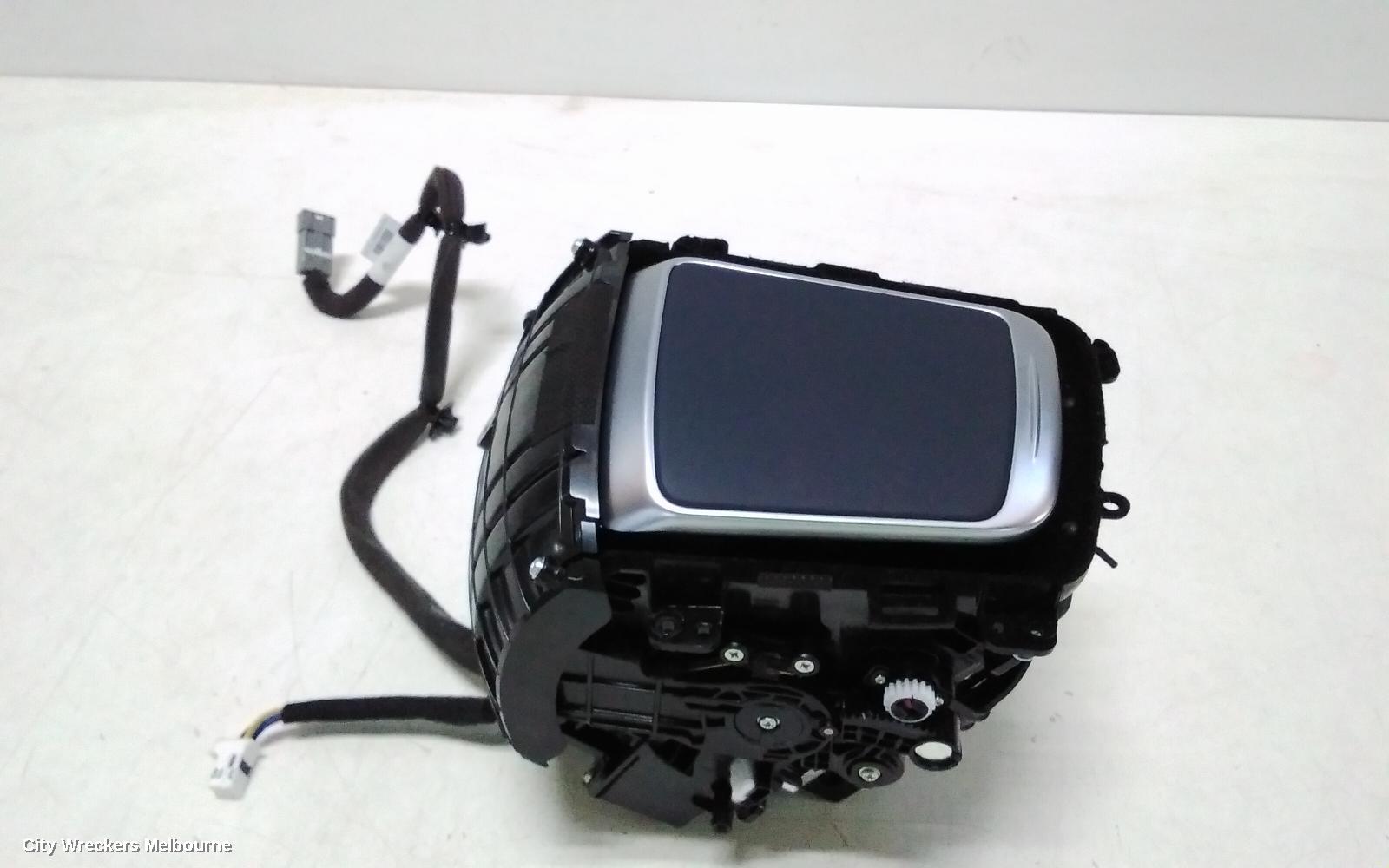 GENESIS GV70, JK, 03/2021 ONWARDS, WIRELESS CHARGER : 125294