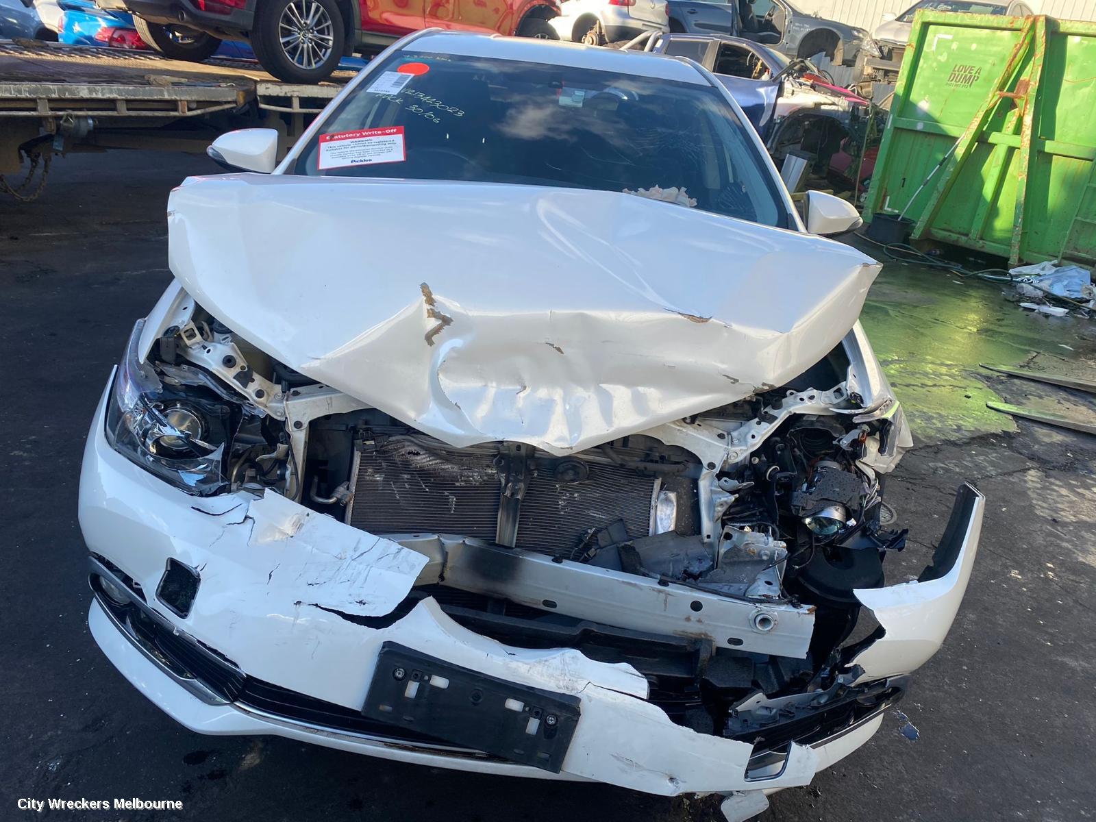 TOYOTA COROLLA REAR GARNISH, TAILGATE LAMP (LH SIDE), ZRE182R/ZWE186R, HATCH, 03/2015 - 06/2018