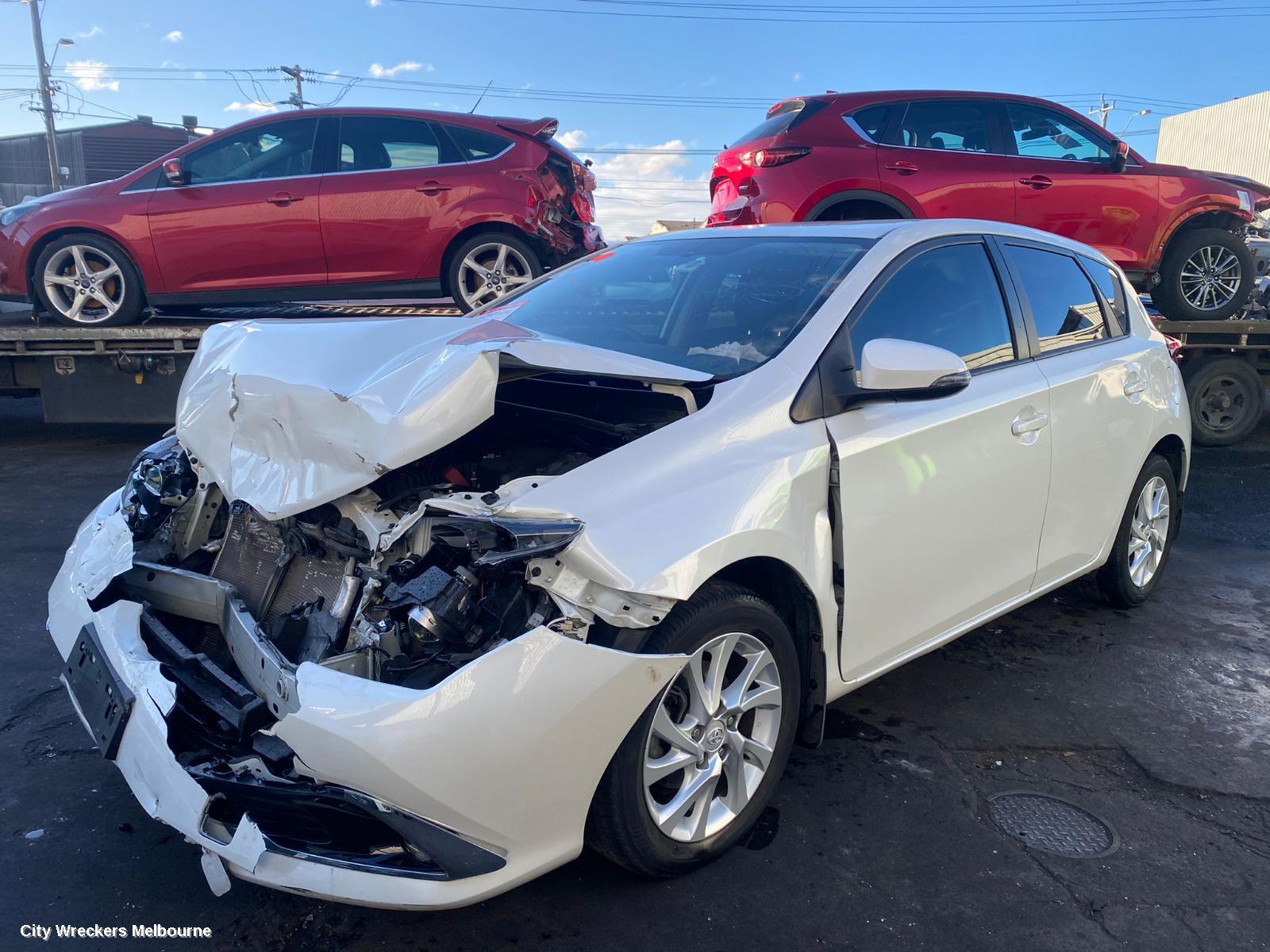 TOYOTA COROLLA REAR GARNISH, TAILGATE LAMP (LH SIDE), ZRE182R/ZWE186R, HATCH, 03/2015 - 06/2018