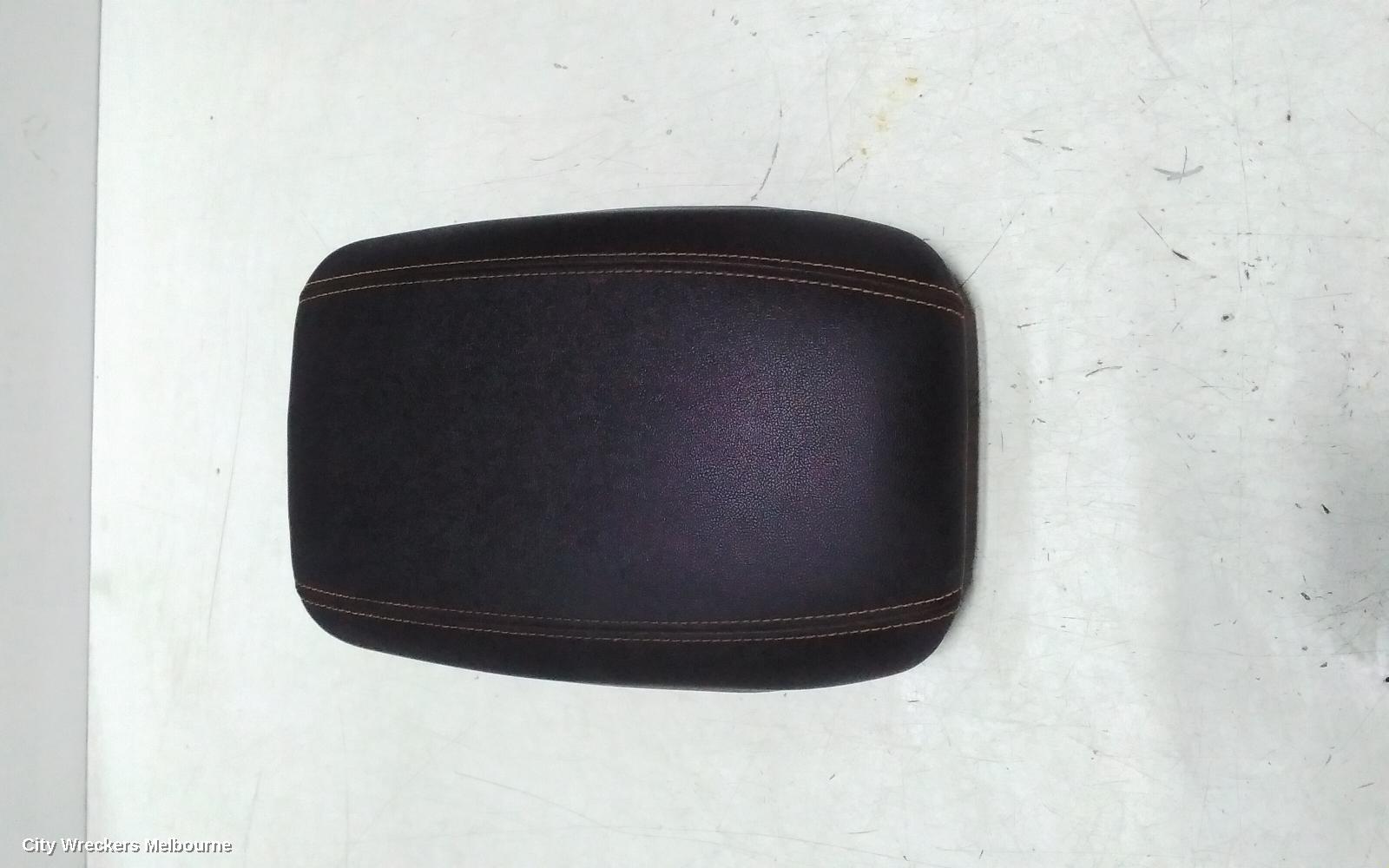 FORD RANGER CONSOLE, RA, CONSOLE ASSY, NON CUP HOLDER PASSENGER SIDE TYPE, W/ 4WD SWITCH TYPE, 05/2022 ONWARDS