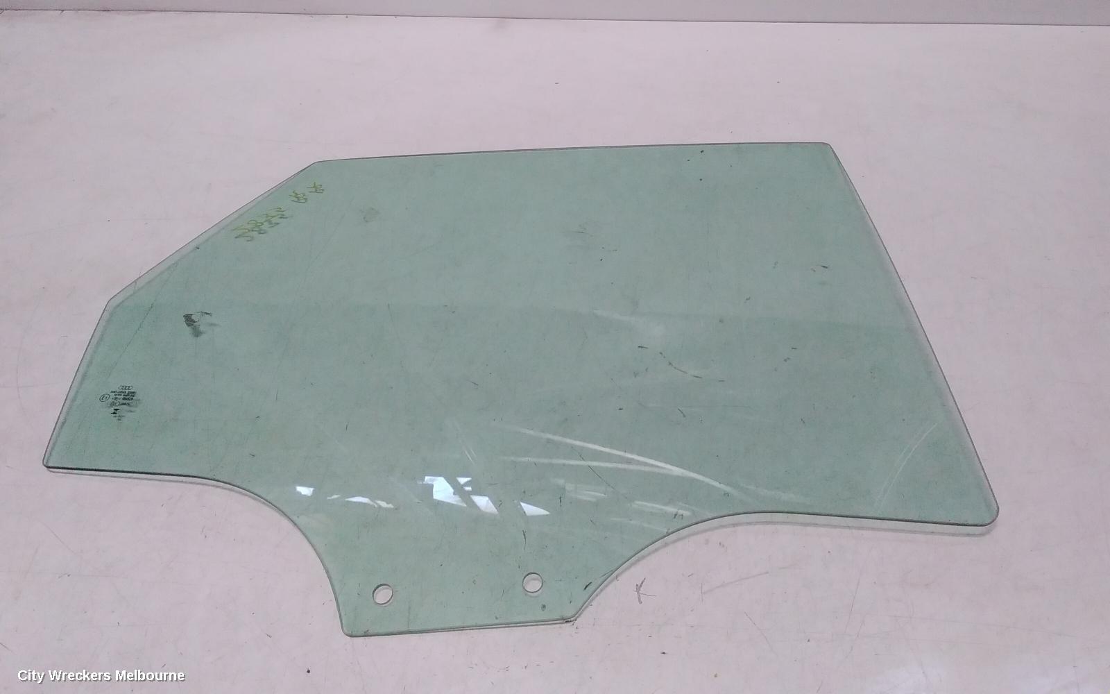 AUDI Q5 RIGHT REAR DOOR WINDOW, FY, GREEN TINT TYPE, 09/2020 - 02/2025