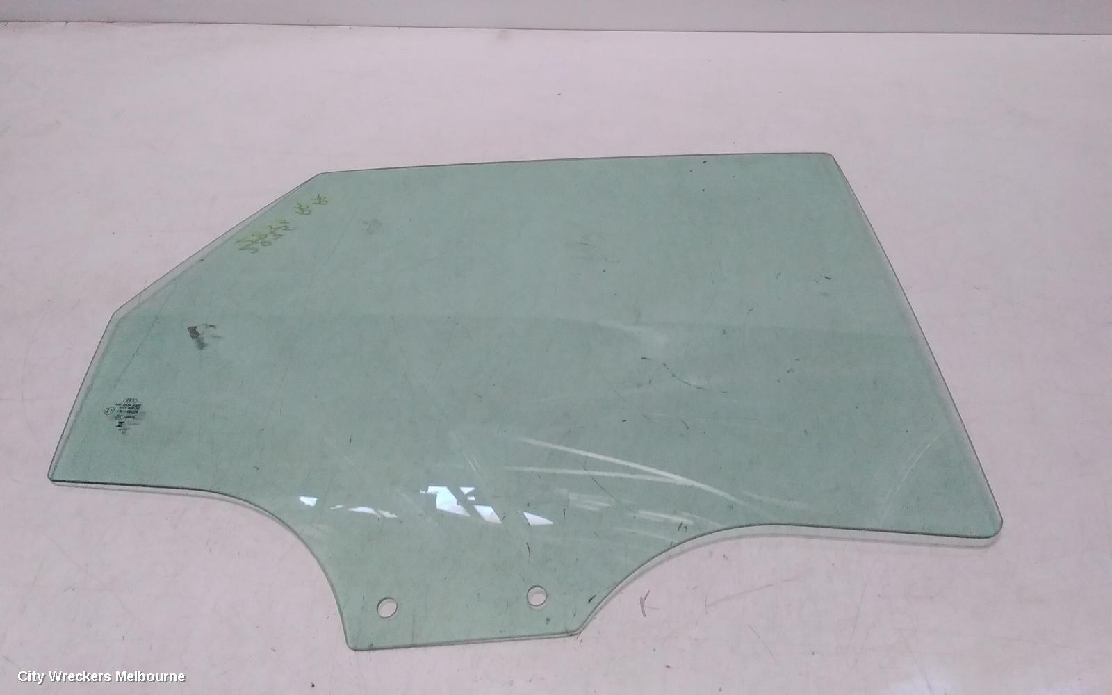 AUDI Q5 RIGHT REAR DOOR WINDOW, FY, GREEN TINT TYPE, 09/2020 - 02/2025