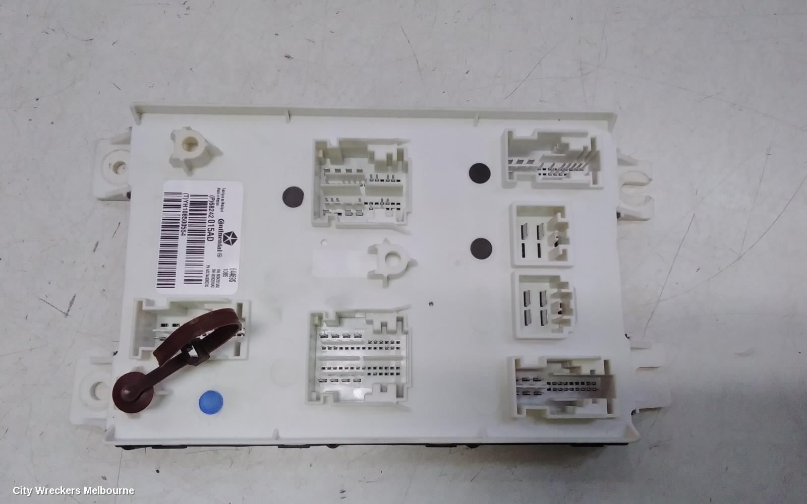 CHRYSLER 300C FUSE BOX, UNDER DASH, LX2, 12/2011 - 12/2021