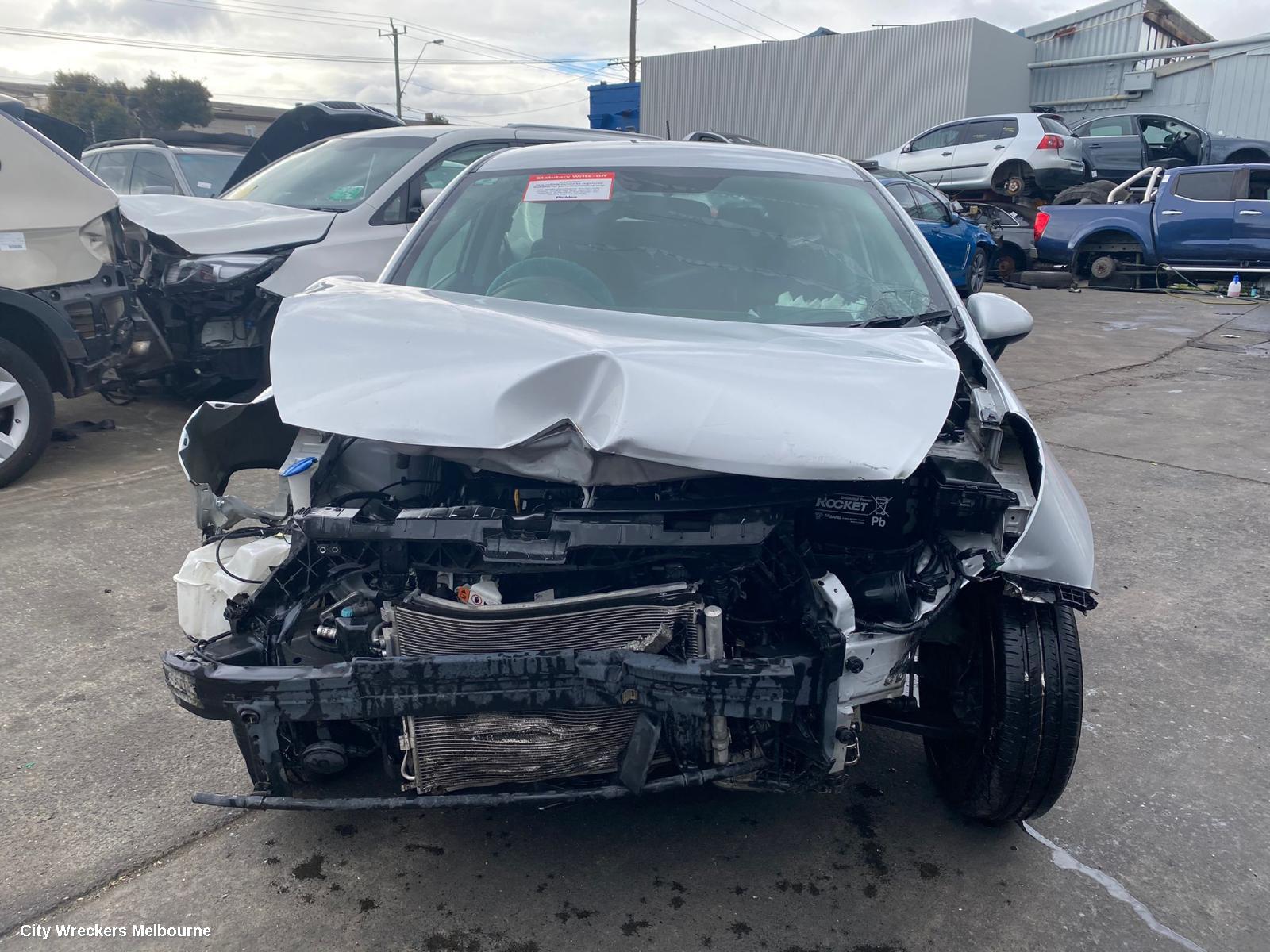 KIA RIO RIGHT TAILLIGHT, UB, IN BODY, 3DR/5DR HATCH, STANDARD TYPE, 08/2011 - 11/2016