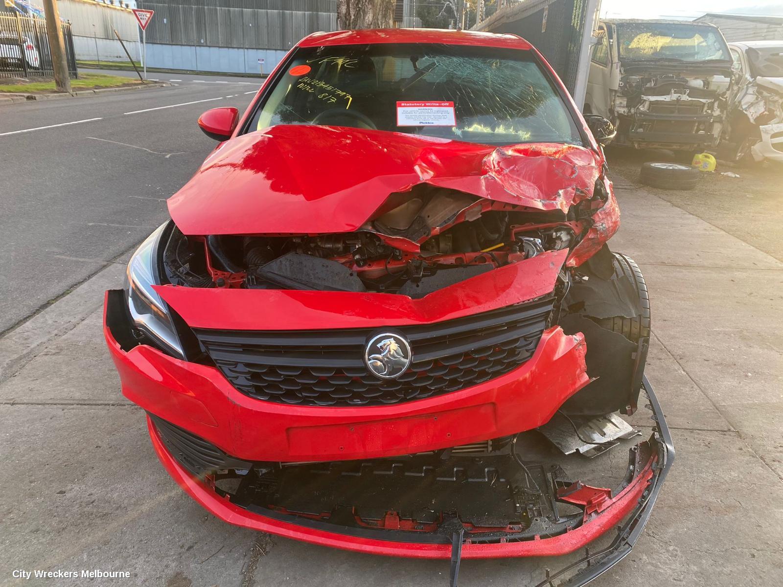 HOLDEN ASTRA DOOR HANDLE, OUTER, RH FRONT, BK, 5DR HATCH, W/ KEYLESS ENTRY TYPE, 09/2016 ONWARDS