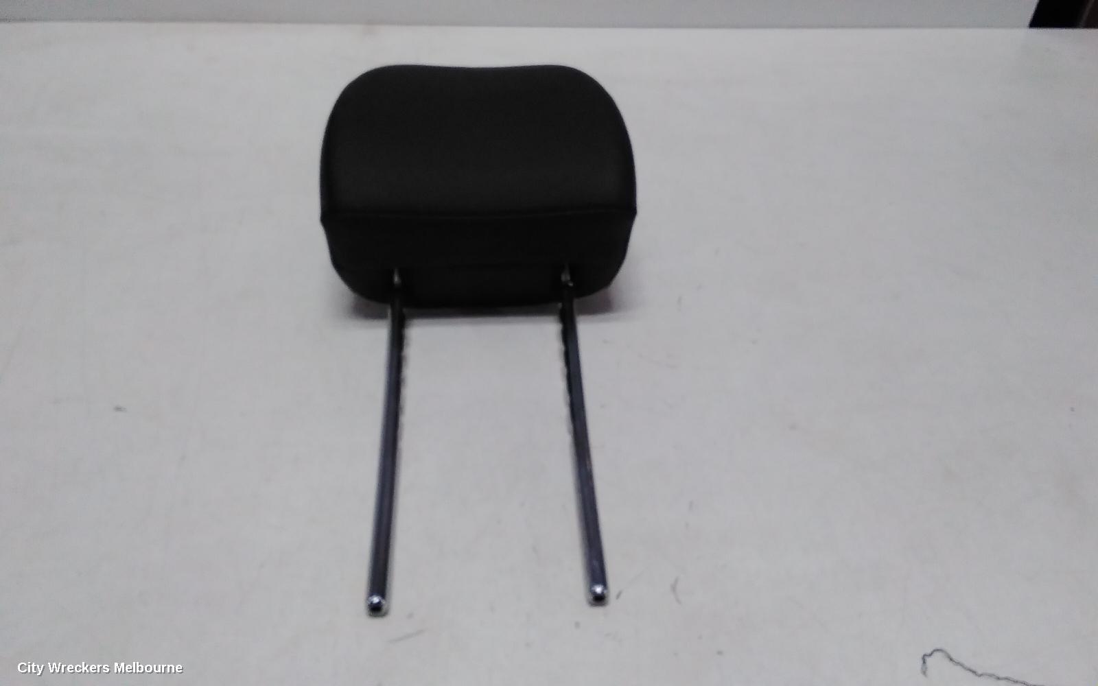 KIA SORENTO HEADREST, LH FRONT, LEATHER, MQ4, 02/2020 ONWARDS