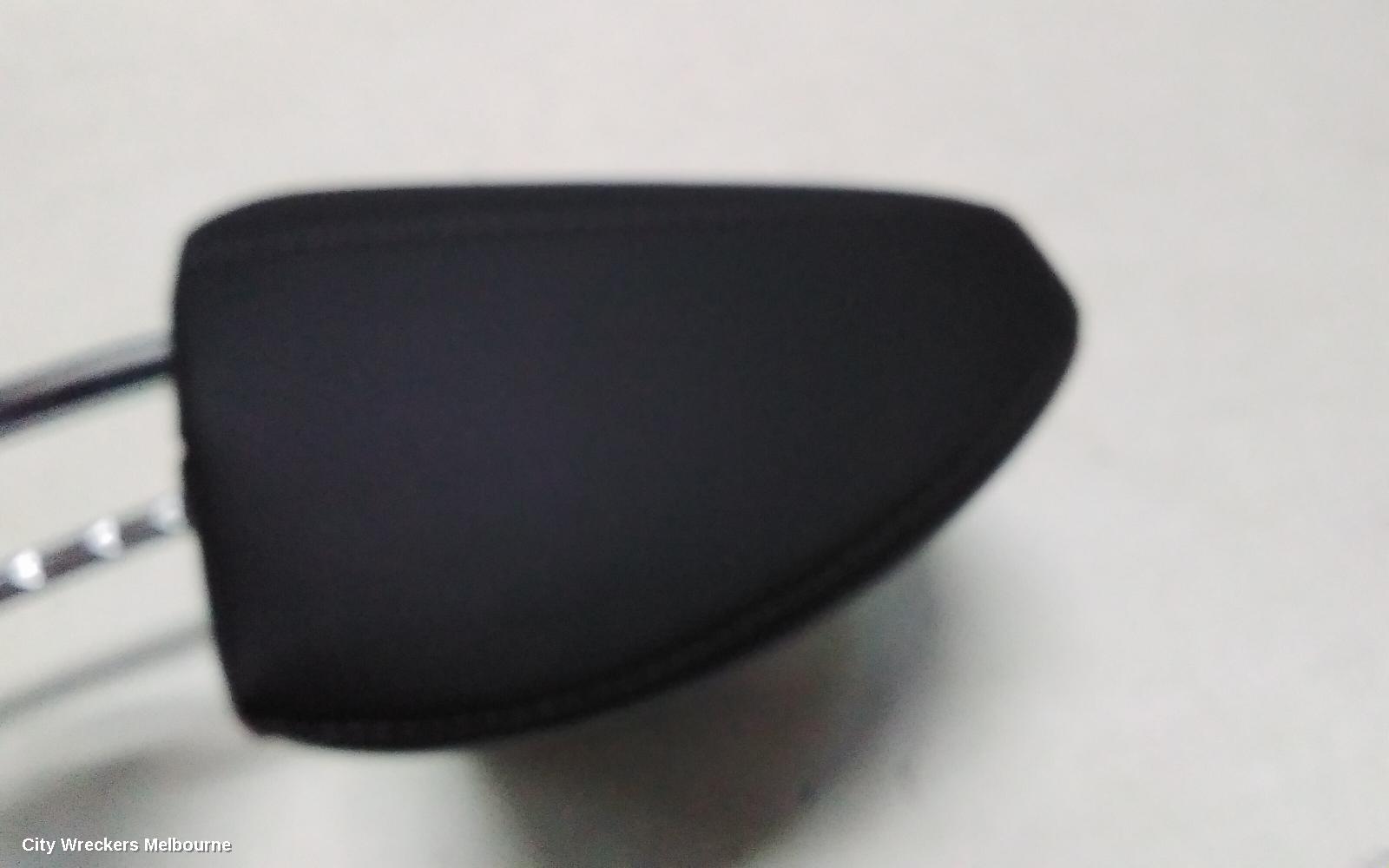 KIA SORENTO HEADREST, LH FRONT, LEATHER, MQ4, 02/2020 ONWARDS