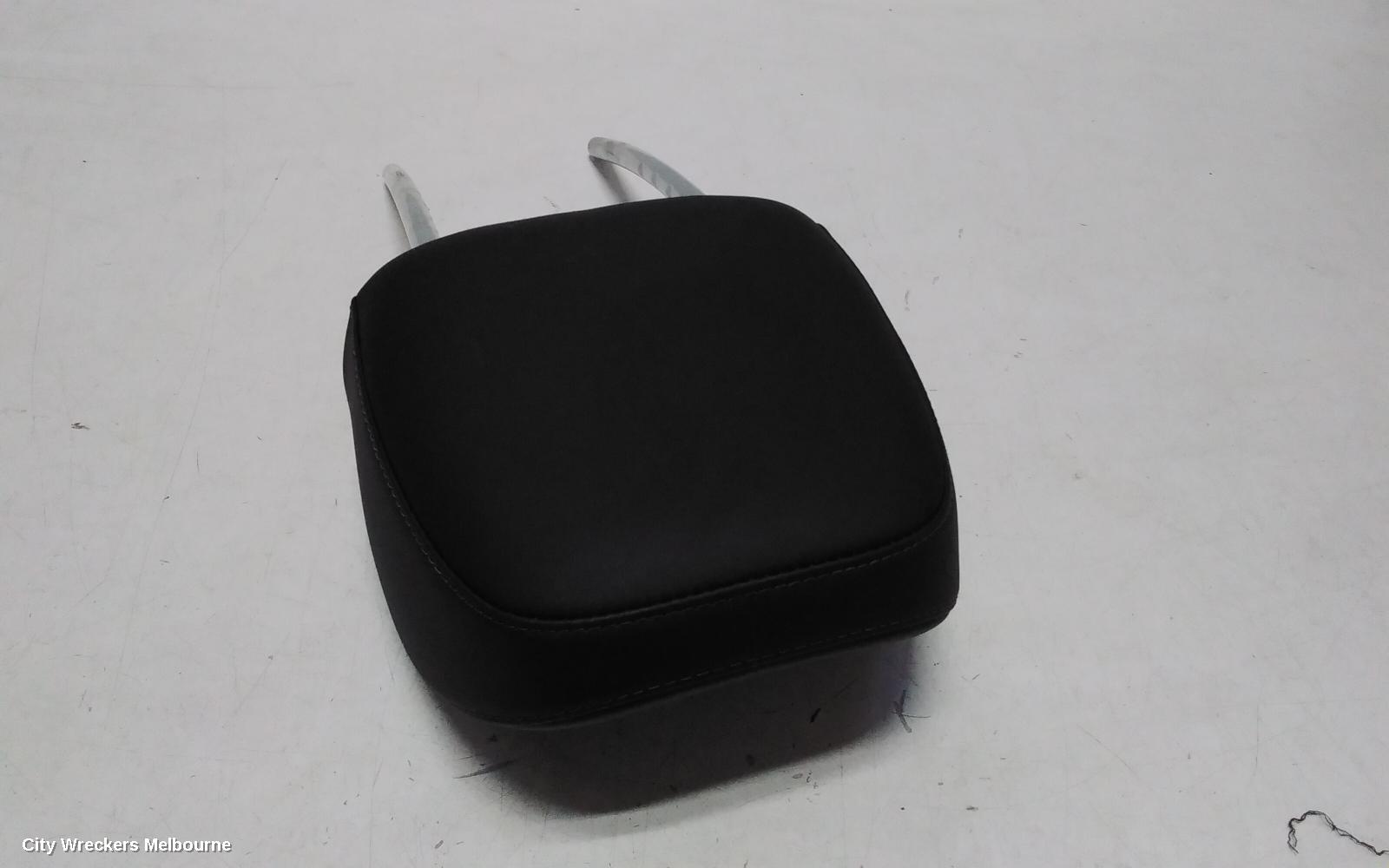 KIA SORENTO HEADREST, LH FRONT, LEATHER, MQ4, 02/2020 ONWARDS