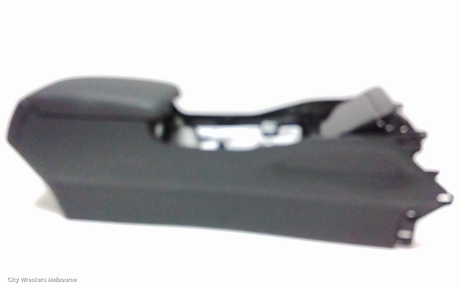 KIA SORENTO CONSOLE, MQ4, LID ONLY, 02/2020 ONWARDS
