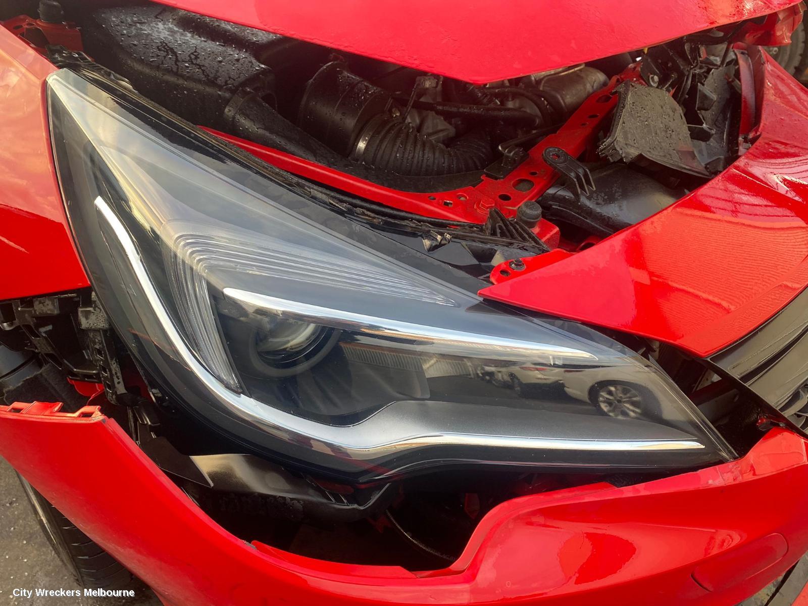 HOLDEN ASTRA DOOR HANDLE, OUTER, RH FRONT, BK, 5DR HATCH, W/ KEYLESS ENTRY TYPE, 09/2016 ONWARDS
