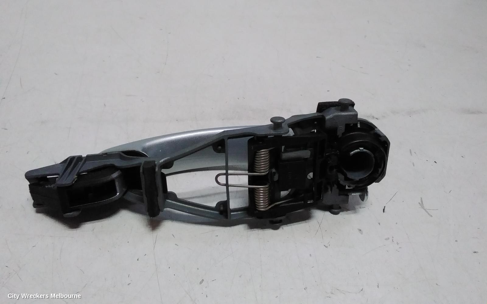 VOLKSWAGEN JETTA DOOR HANDLE, LH FRONT, OUTER, 1KM, 02/2006 - 07/2011