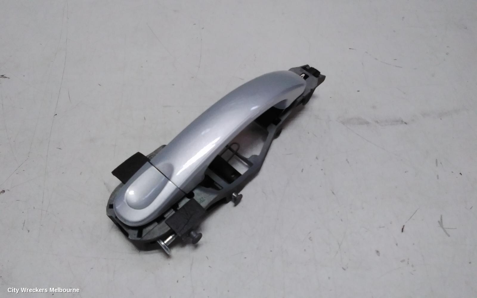 VOLKSWAGEN JETTA DOOR HANDLE, LH FRONT, OUTER, 1KM, 02/2006 - 07/2011