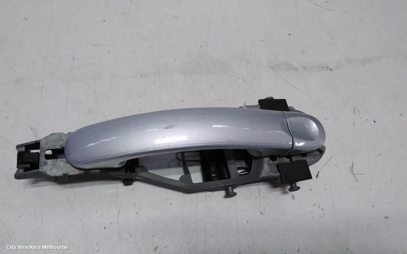 VOLKSWAGEN JETTA DOOR HANDLE, LH FRONT, OUTER, 1KM, 02/2006 - 07/2011