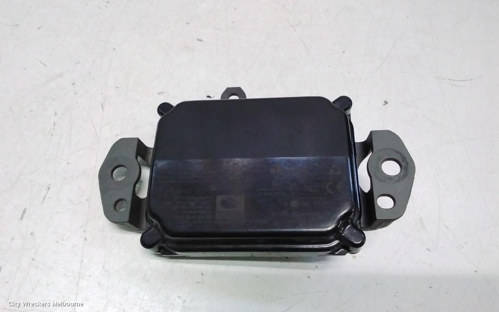 TOYOTA HILUX REVERSE CAMERA, FRONT RADAR SENSOR, 06/2015 ONWARDS