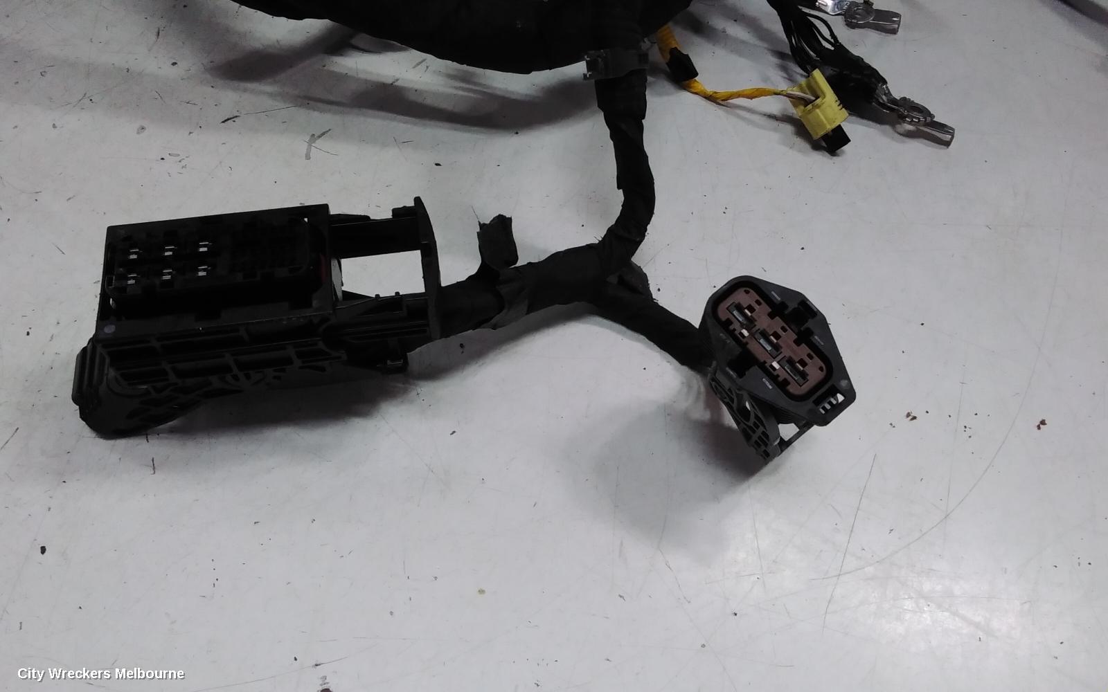 KIA SORENTO FUSE BOX, MQ4, ENGINE BAY, DIESEL, 2.2, TURBO, D4HE, 02/2020 ONWARDS