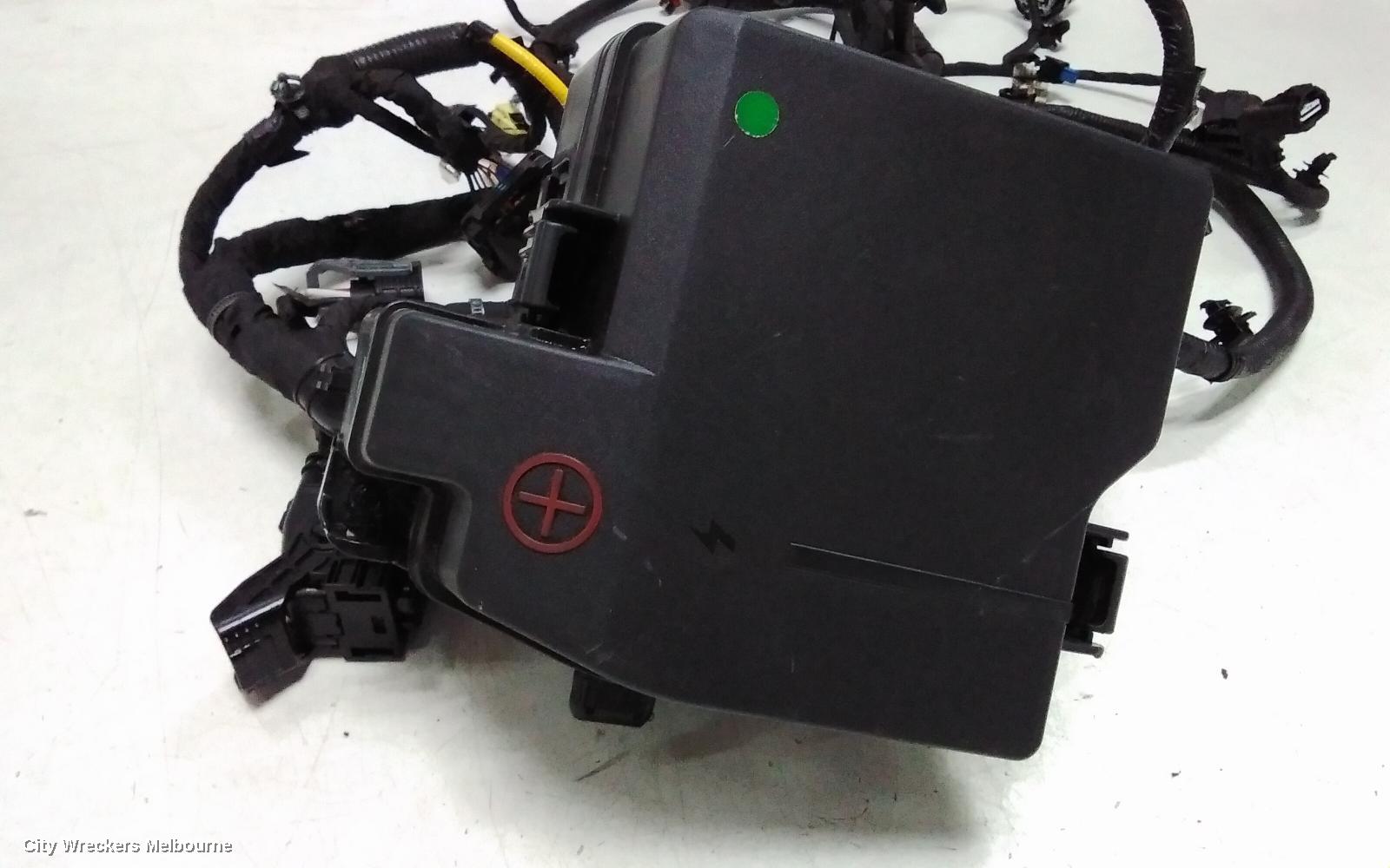 KIA SORENTO FUSE BOX, MQ4, ENGINE BAY, DIESEL, 2.2, TURBO, D4HE, 02/2020 ONWARDS
